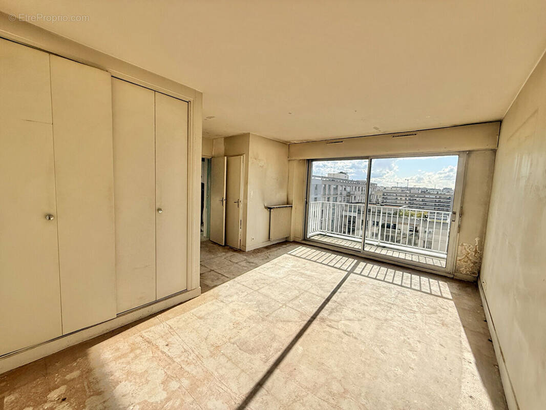 Appartement à PARIS-12E