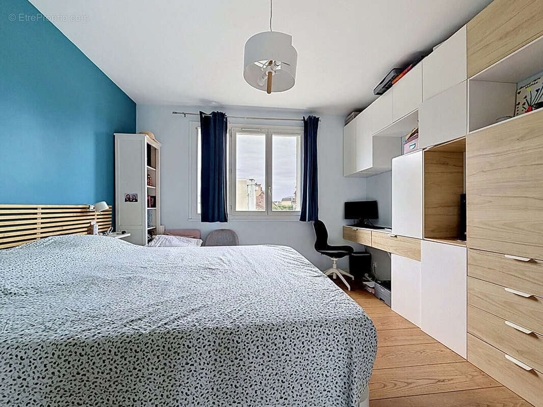 Appartement à NANTERRE