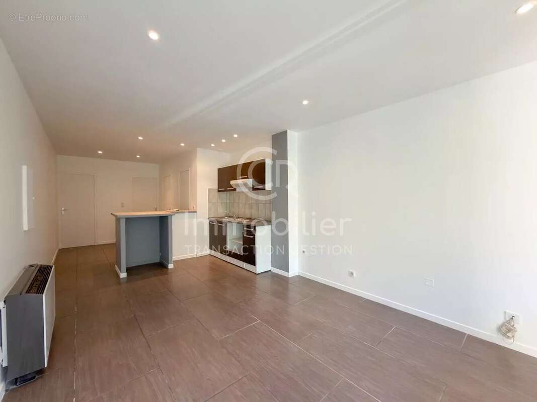 Appartement à LE CANNET