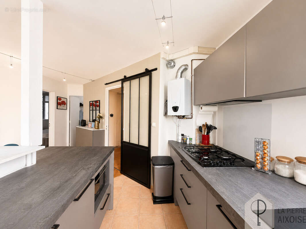 Appartement T4 70m2 - 3 chambres - Aix Beauregard - photo 2