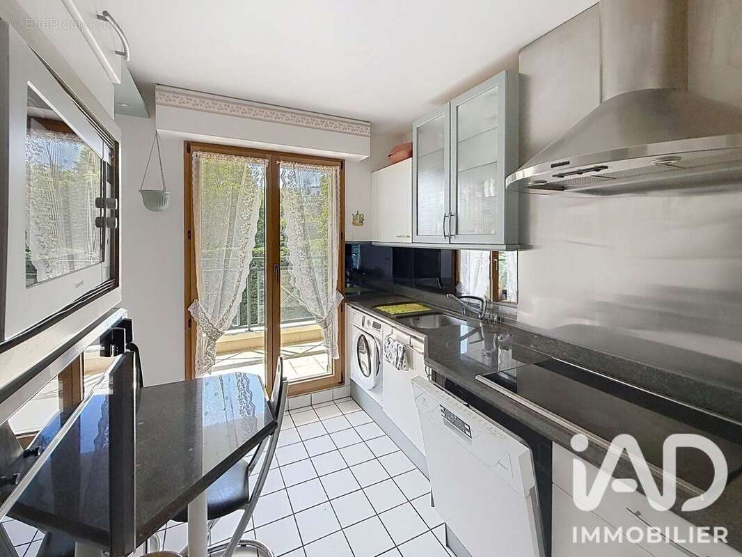 Photo 4 - Appartement à LE PLESSIS-ROBINSON