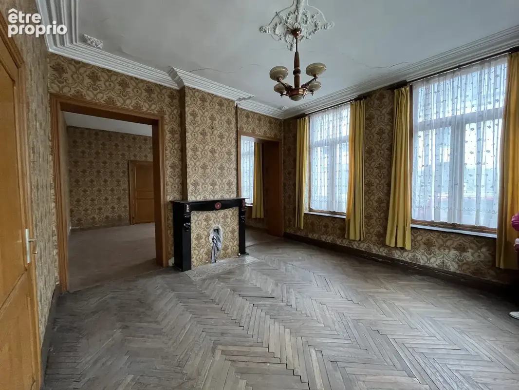 Maison bourgeoise de caractere a renover - photo 3