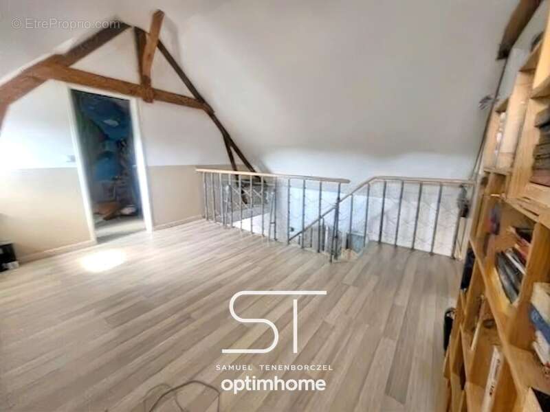 Maison familiale 5 ch de 148 m² – Le Mesnil-Guillaume (14100) - photo 11