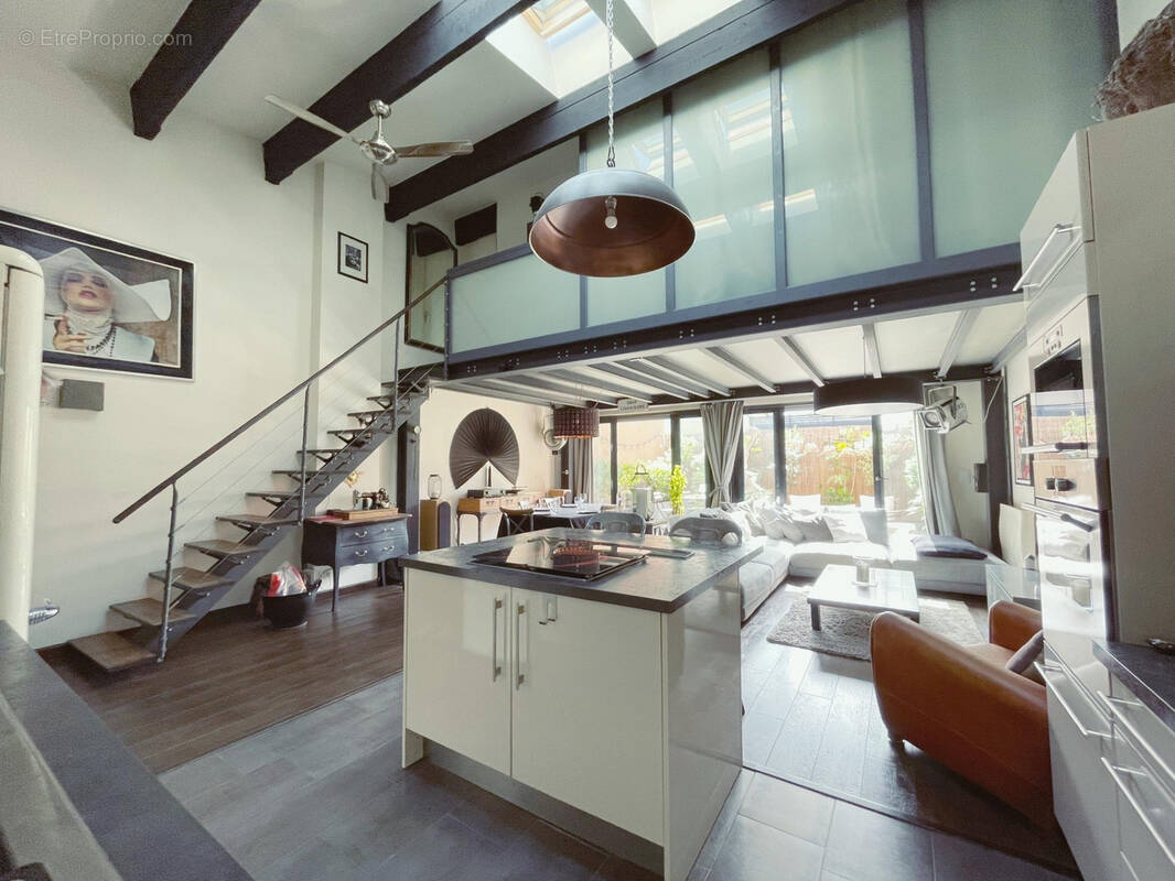 Autre à SARTROUVILLE