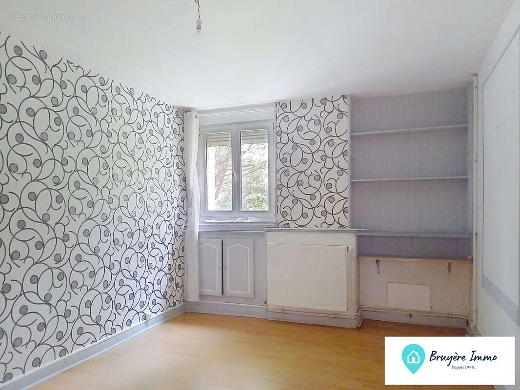 Maison à AVESNES-SUR-HELPE