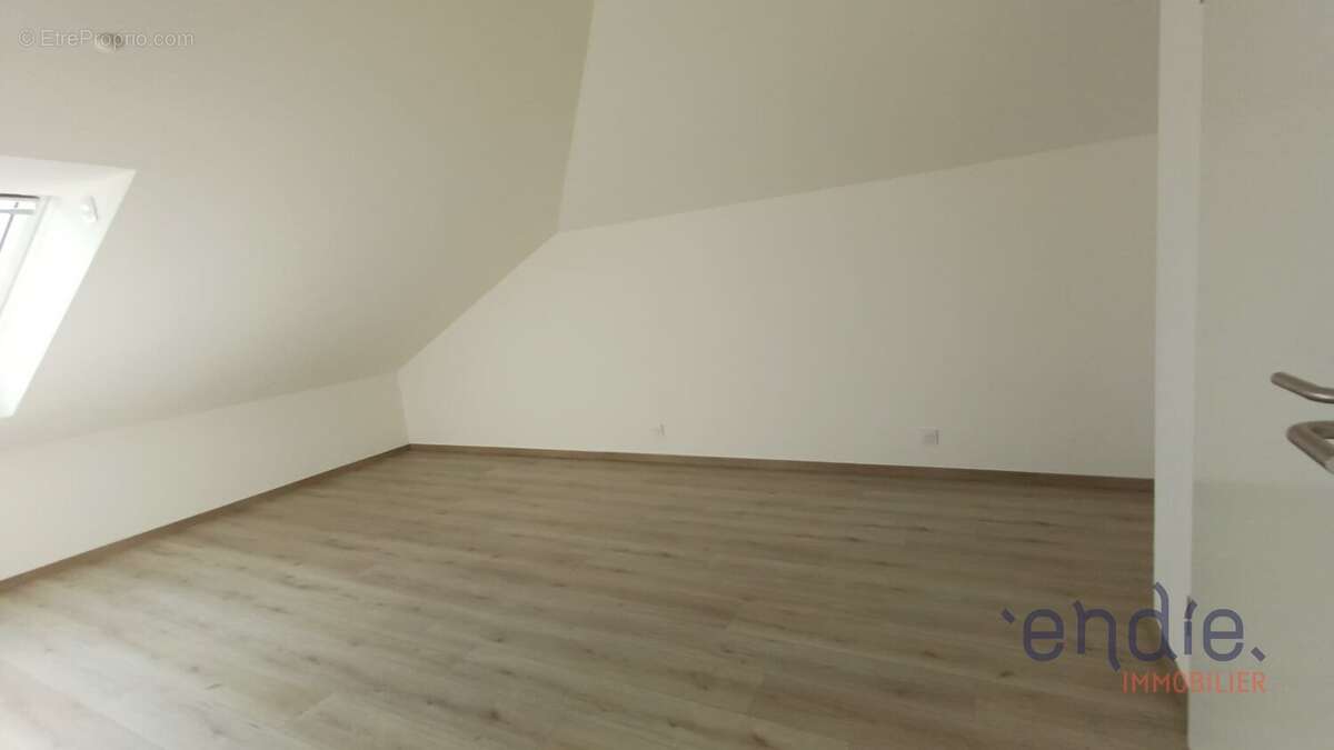 ROSENAU  Magnifique F2 de standing au dernier étage avec terrasse de 18,86 m² - photo 3