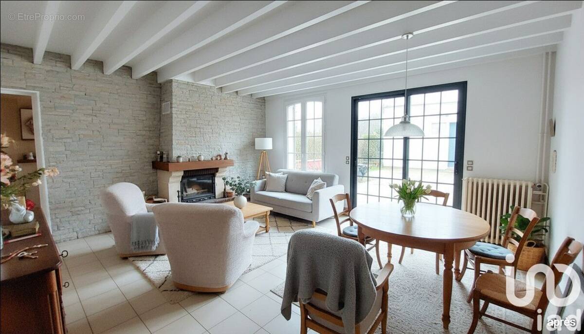 Photo 1 - Maison à GASVILLE-OISEME