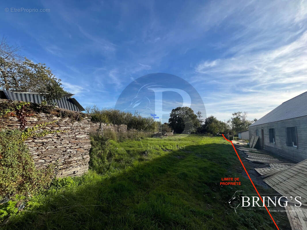 Terrain à GRAND-AUVERNE