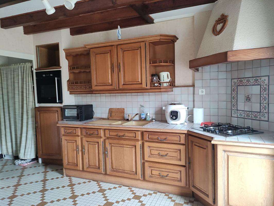 Maison à LES CHATELLIERS-CHATEAUMUR