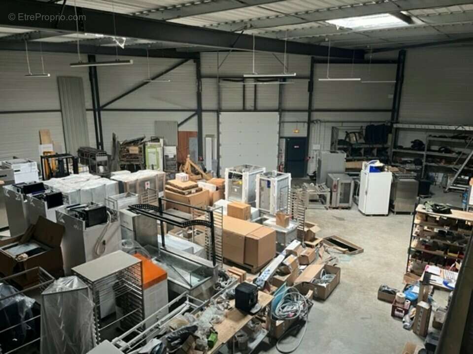 Commerce à POMPIGNAC