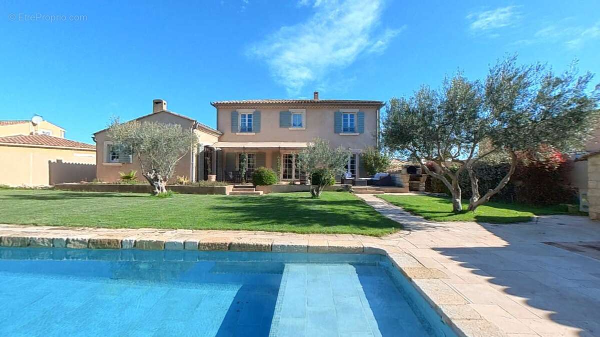 Maison à BESSAN