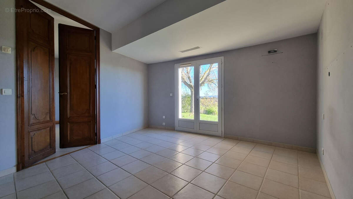Maison à LEZIGNAN-CORBIERES