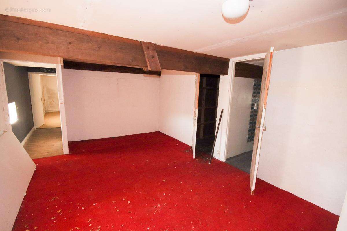 Appartement à SAINT-FRAIGNE