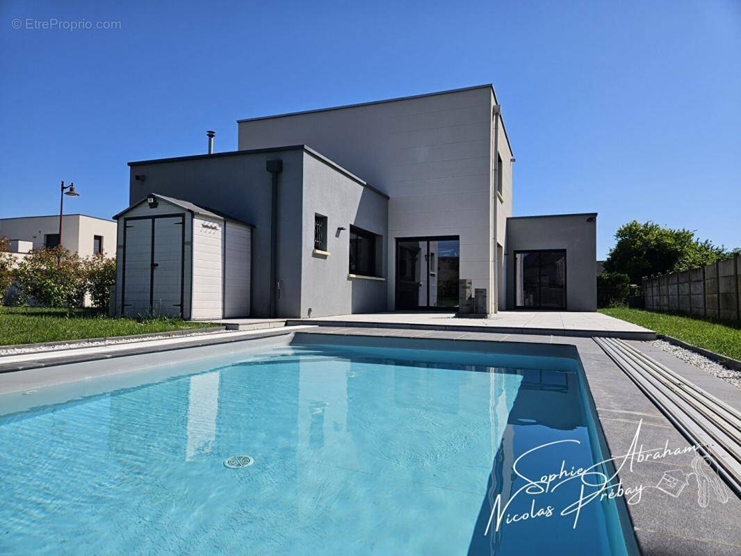Maison à JANVILLE