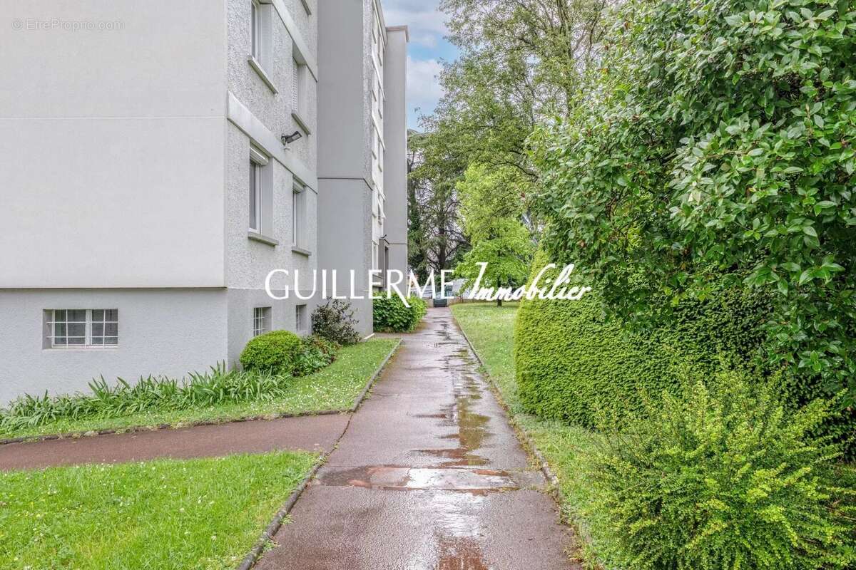 Appartement à CHAMPAGNE-AU-MONT-D'OR
