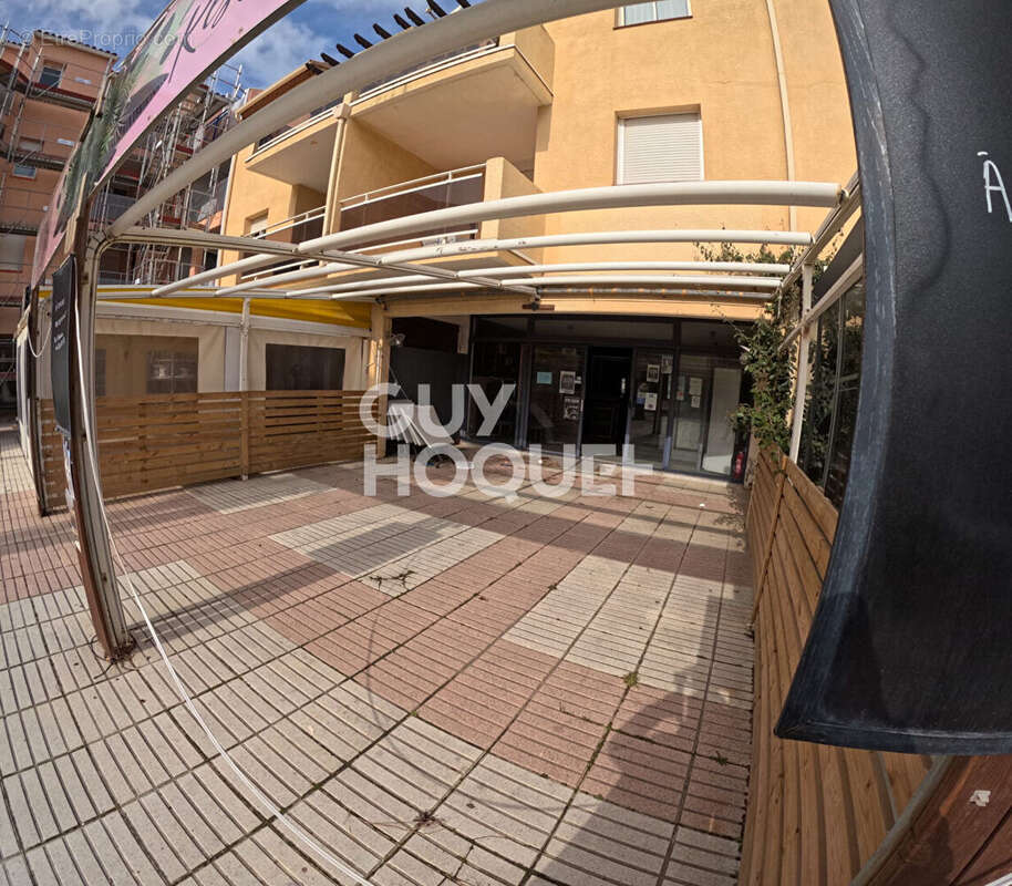 Commerce à SAINTE-MARIE