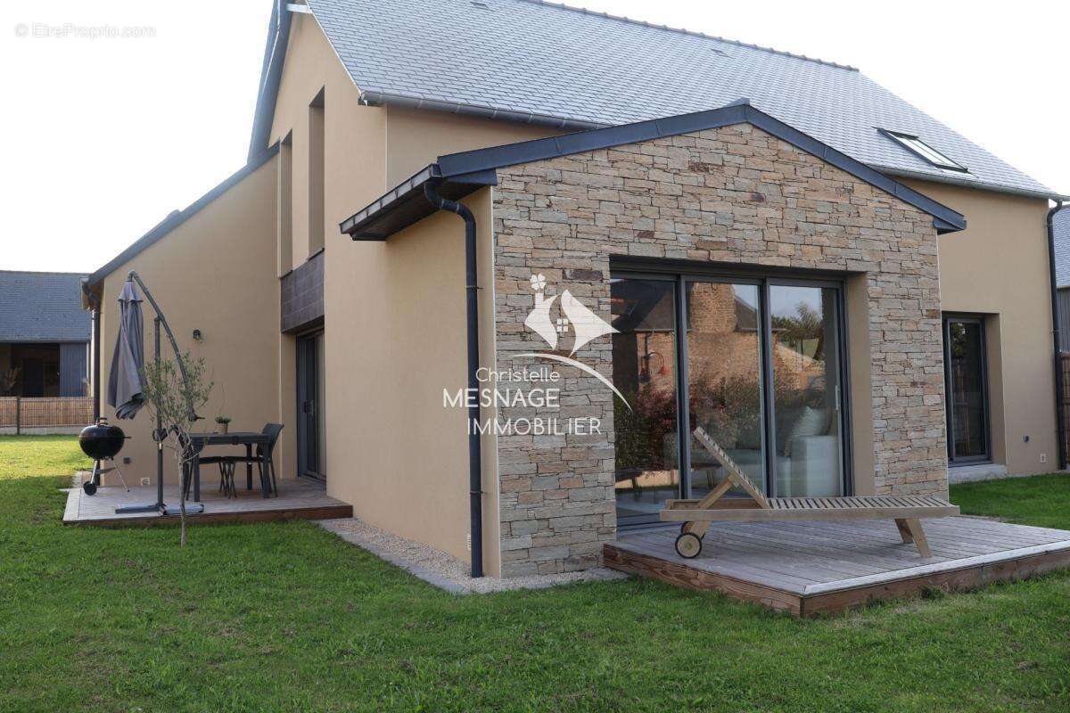 Maison à LE MINIHIC-SUR-RANCE