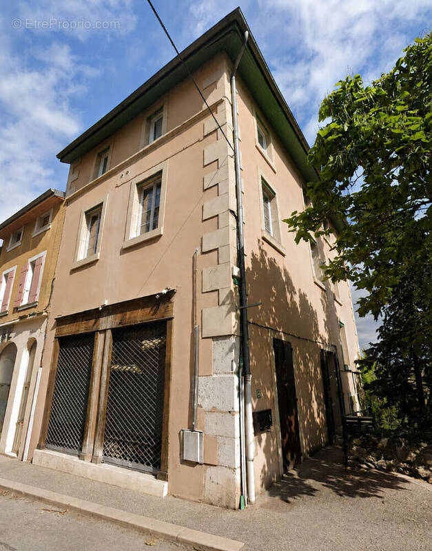 Appartement à BOURG-DE-PEAGE