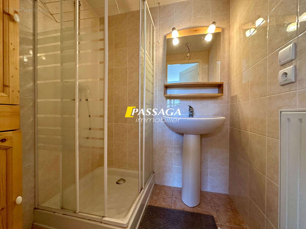 Appartement à SAINT-GENIEZ-D&#039;OLT