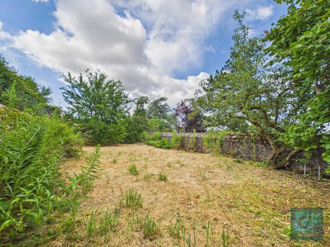En exclusivité à SAULIEU, maison de ville avec jardin - photo 2