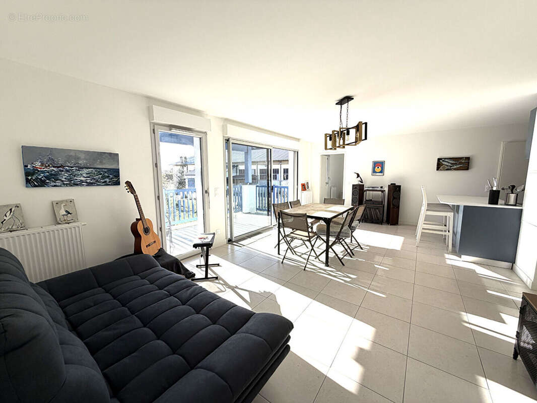 Appartement à TOSSE