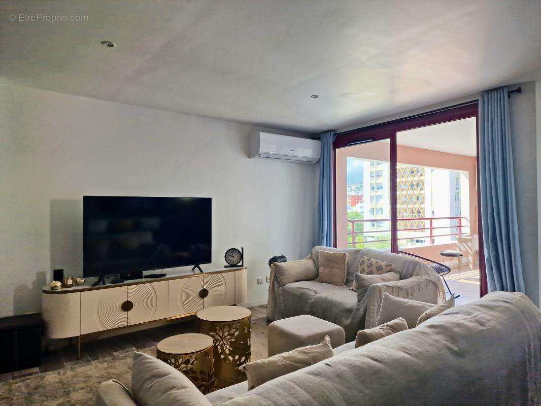 Appartement à SAINT-DENIS