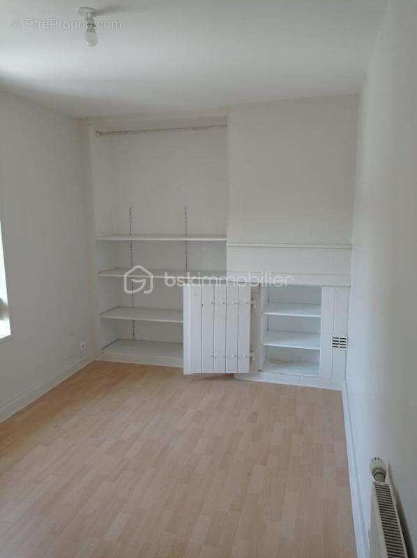 Maison à VILLEDIEU-LES-POELES