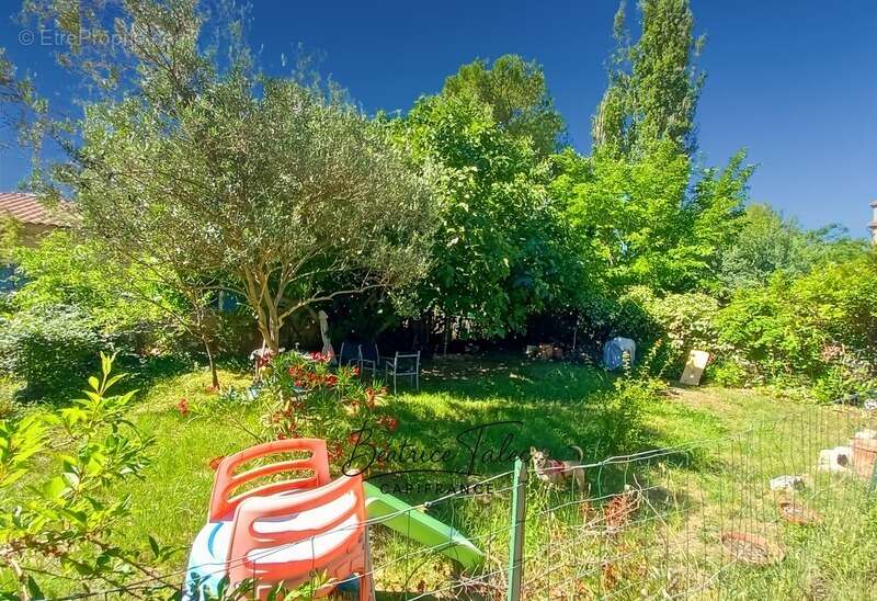 Appartement à PUYLOUBIER