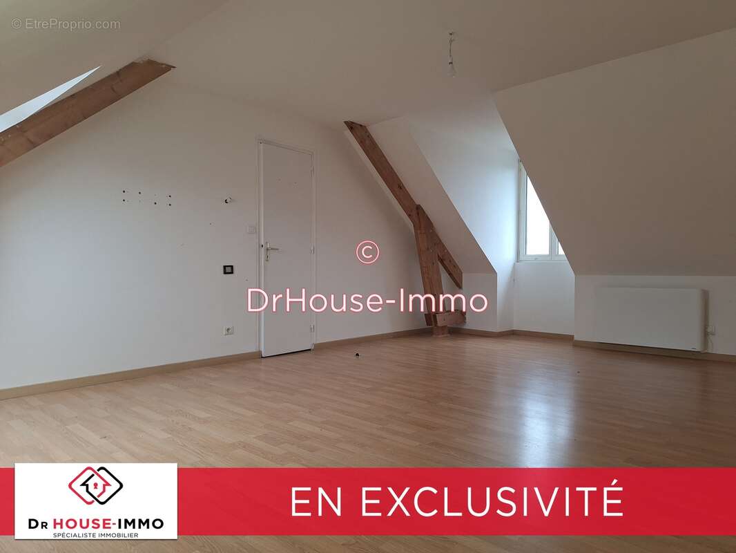 Maison à COURCEBOEUFS