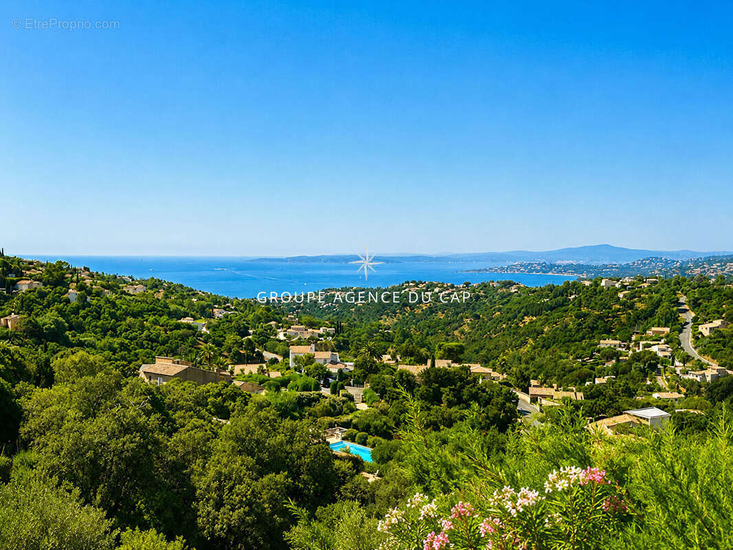 A vendre  villa provençale  vue mer piscine garage aux issambres - photo 2