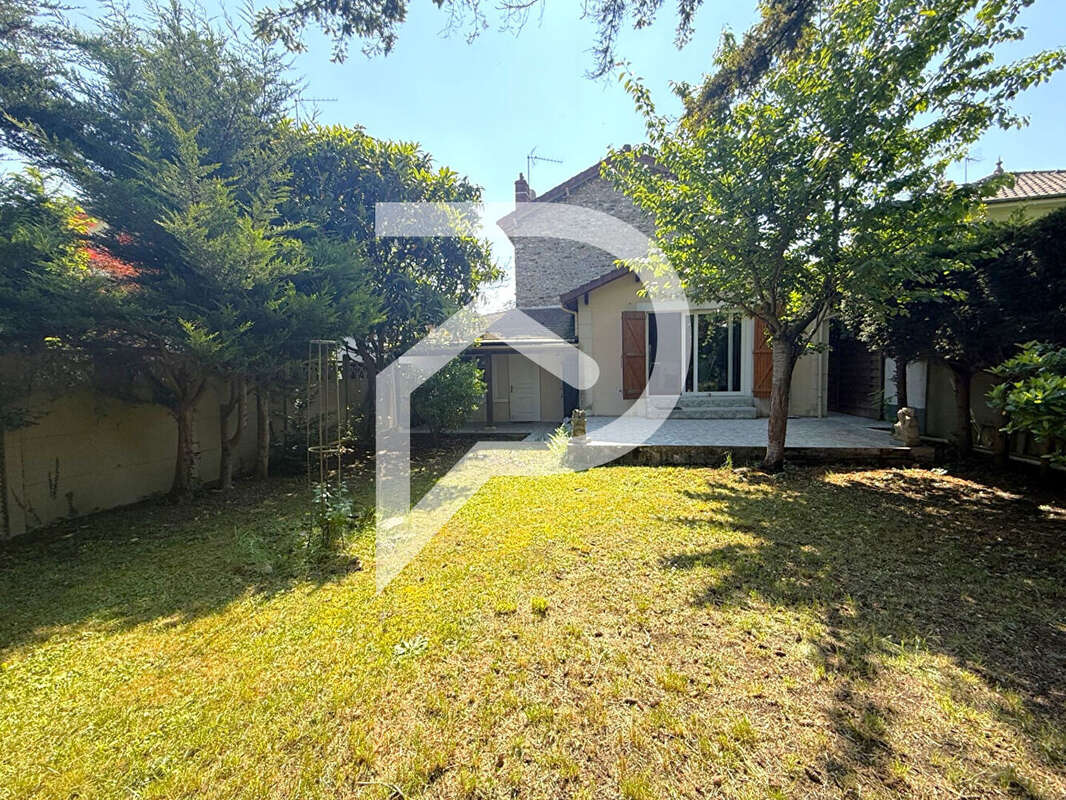 Maison à DEUIL-LA-BARRE