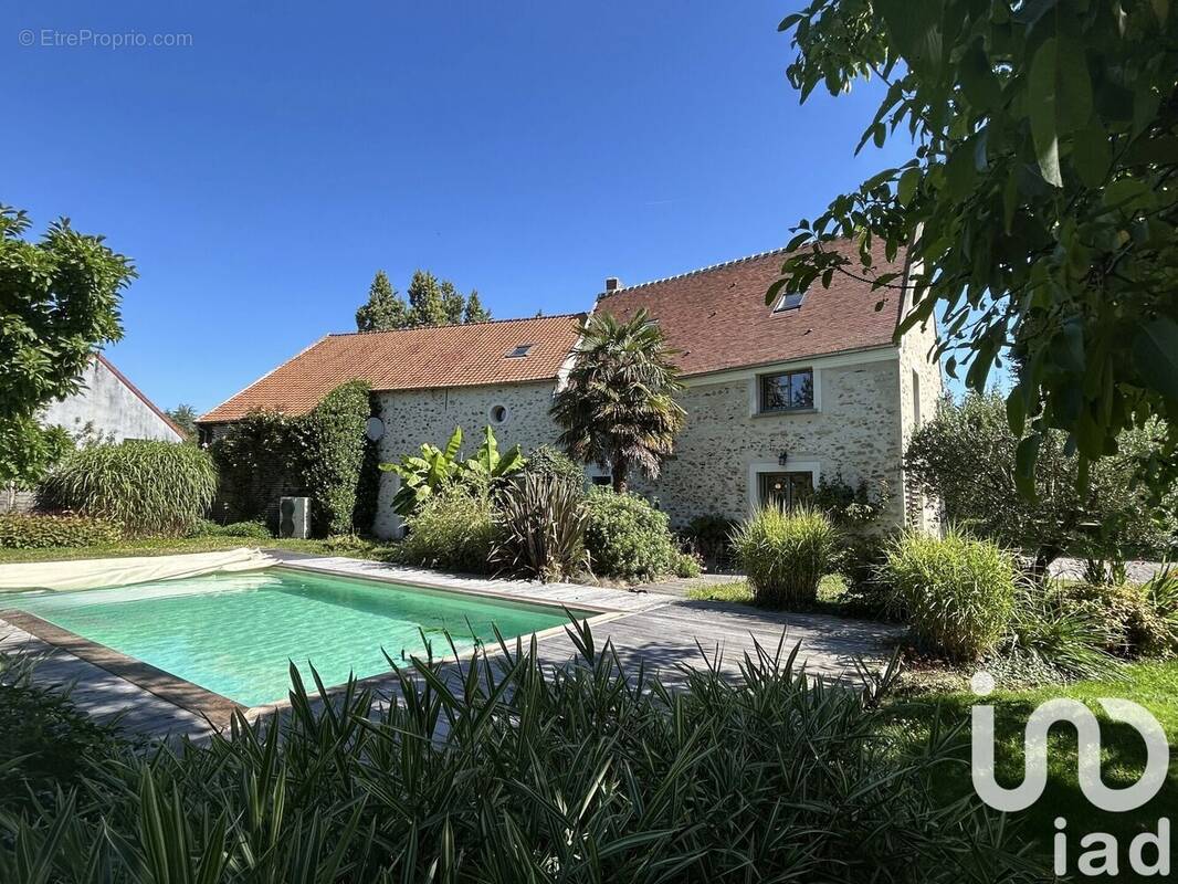 Photo 1 - Maison à COULOMMIERS