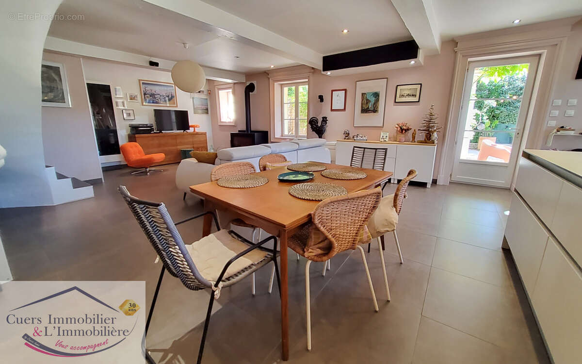 Maison à CUERS