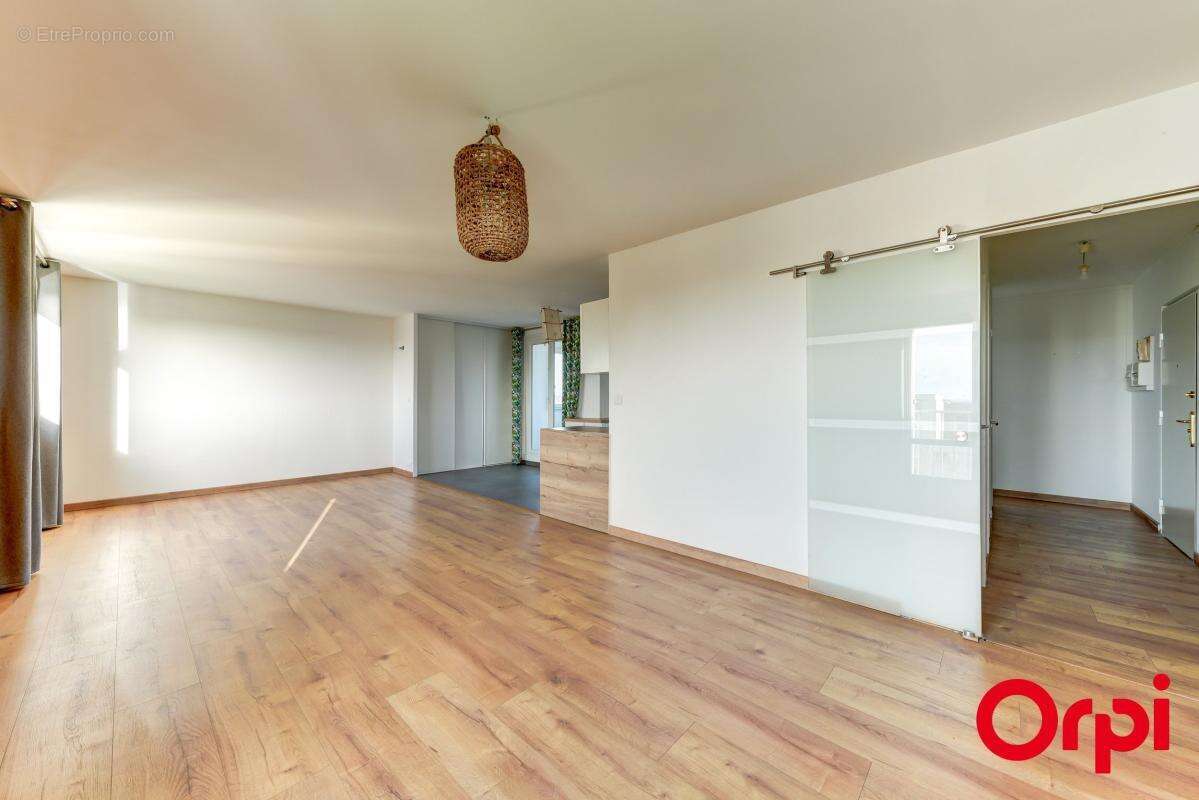 Appartement à VENISSIEUX