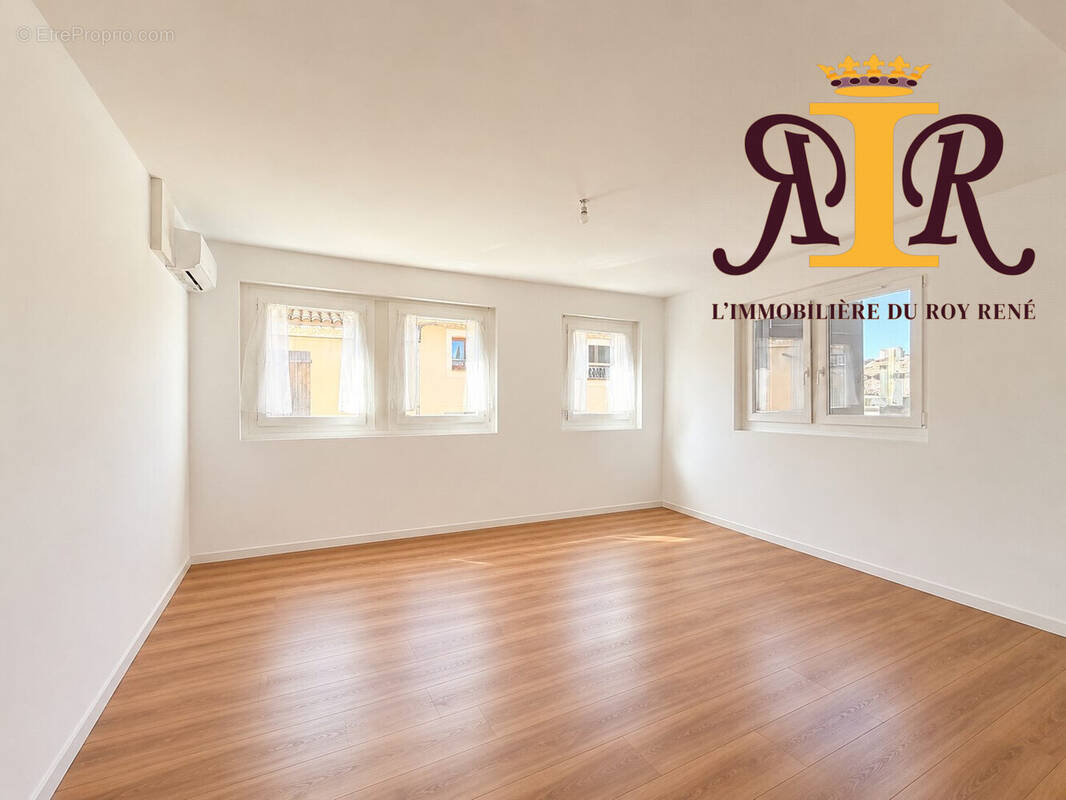 Appartement à PERTUIS