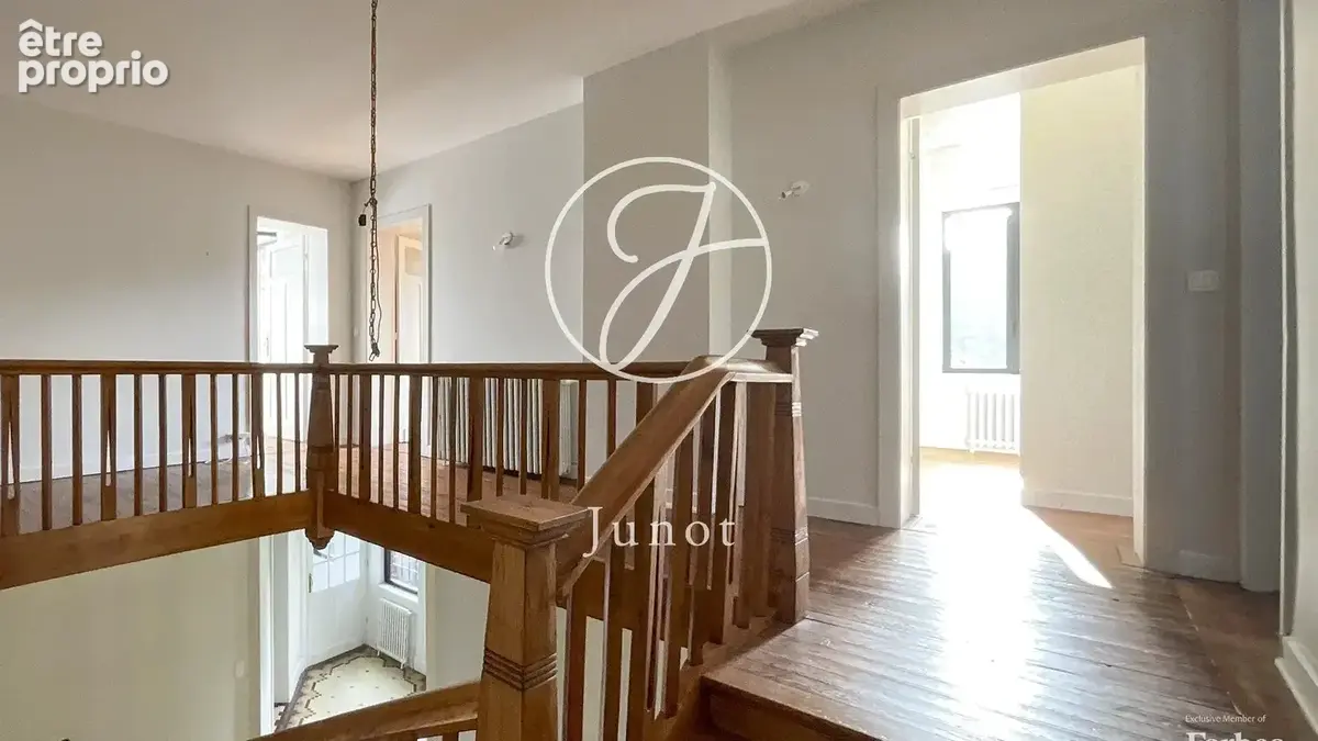 Marcq-en-Baroeul  – BROSSOLETTE – Maison à vendre – 8 pièces – 292,1m² loi Carrez – 6 chambres - Bureau – Terrasse – Jardin – St - photo 15