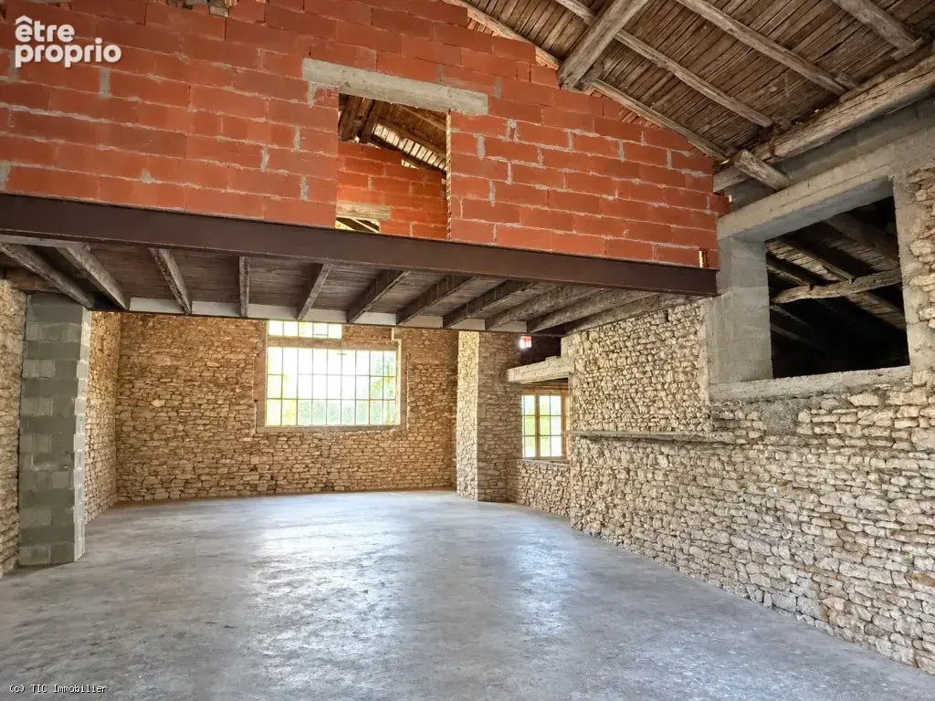 Maison Spacieuse Avec 5 Chambres et Dépendances - photo 26