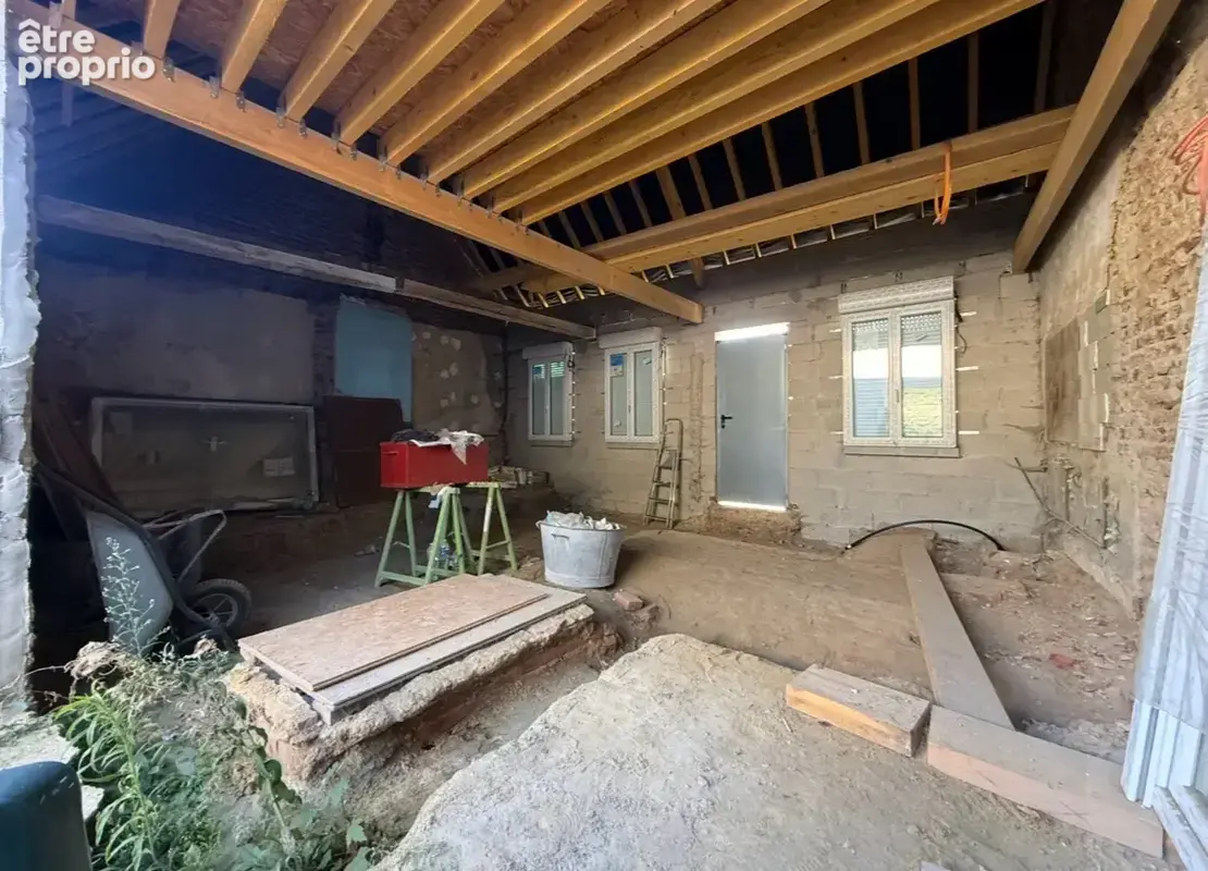 Bayonvillers - maison semi mitoyenne - travaux a finir - jardin - fort potentiel - photo 2