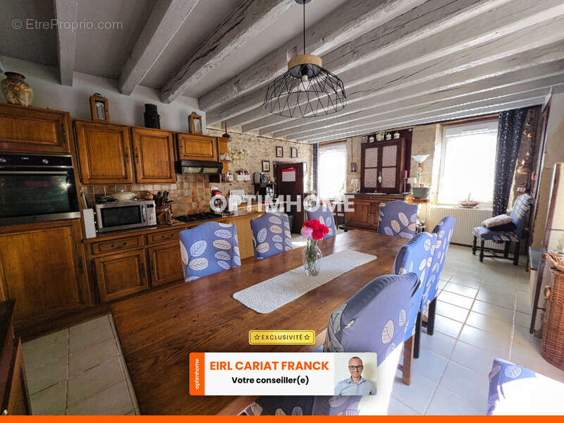 Maison à SAINT-ETIENNE-DE-FURSAC