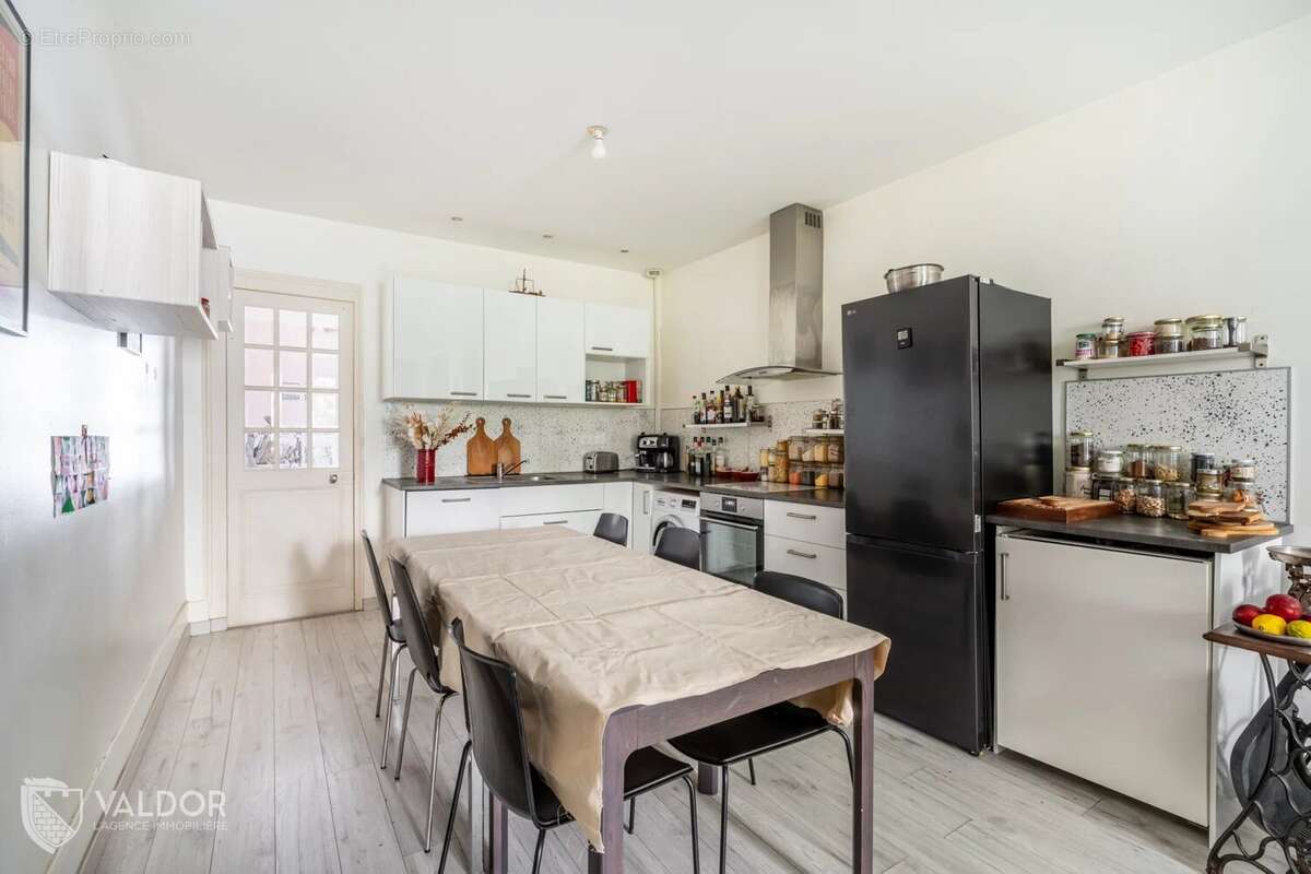 Appartement à LYON-6E