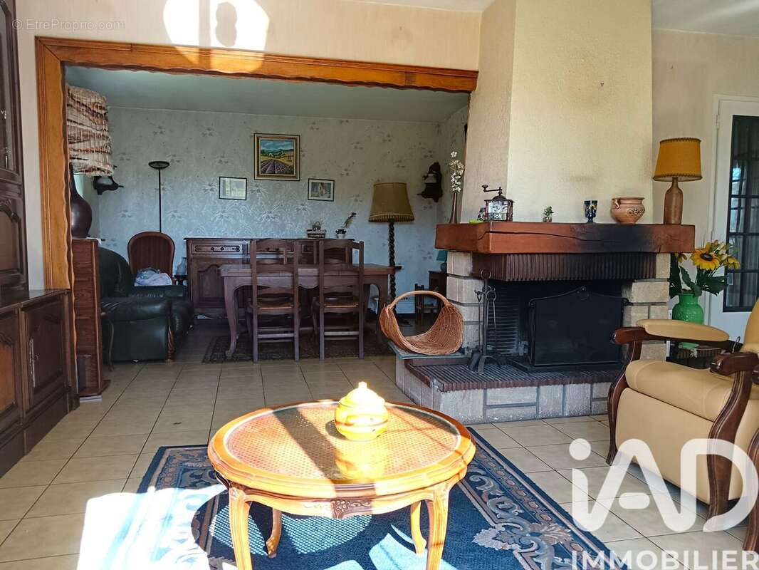 Photo 2 - Maison à FRANQUEVILLE-SAINT-PIERRE