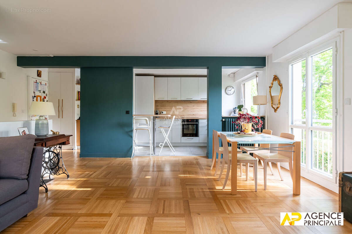 Appartement à MAISONS-LAFFITTE
