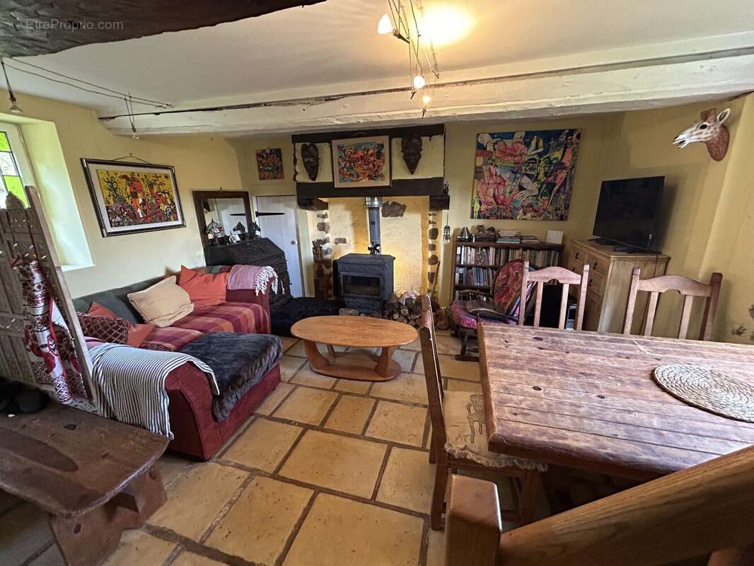 Maison à PONT-D&#039;OUILLY