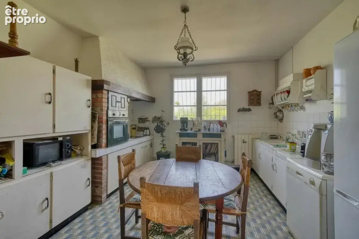 Maison de 8 pièces de 244 m² à Saint-Sever-de-Saintonge - photo 7