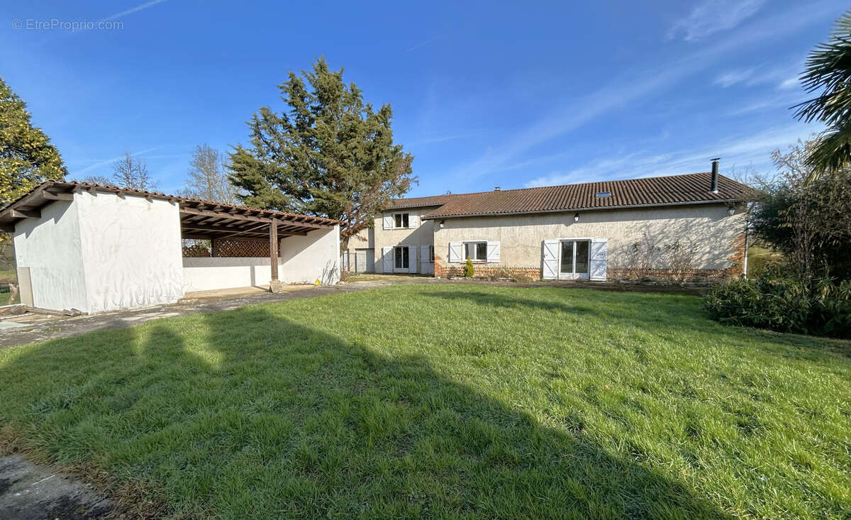 Maison à CHATILLON-SUR-CHALARONNE