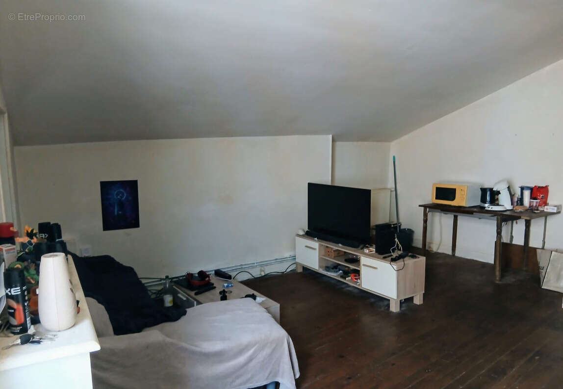 Appartement à NEUVIC