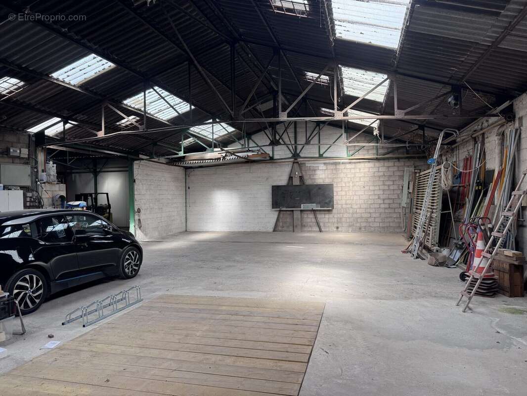 Commerce à COLOMBES