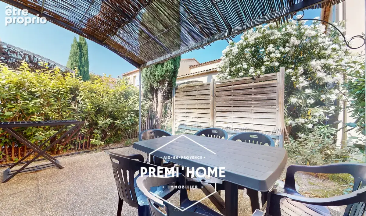 Photo Maison à Mouries au prix de 150 000€