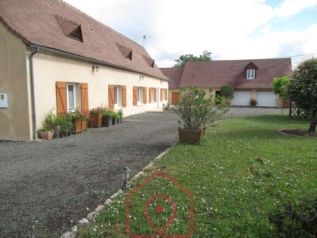 Maison à DURTAL