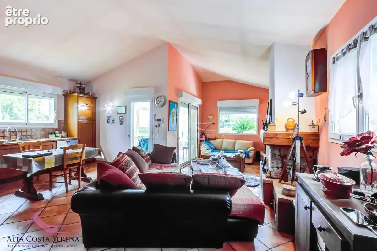 Maison t6 solaro sur 1813 m² de terrain - photo 8